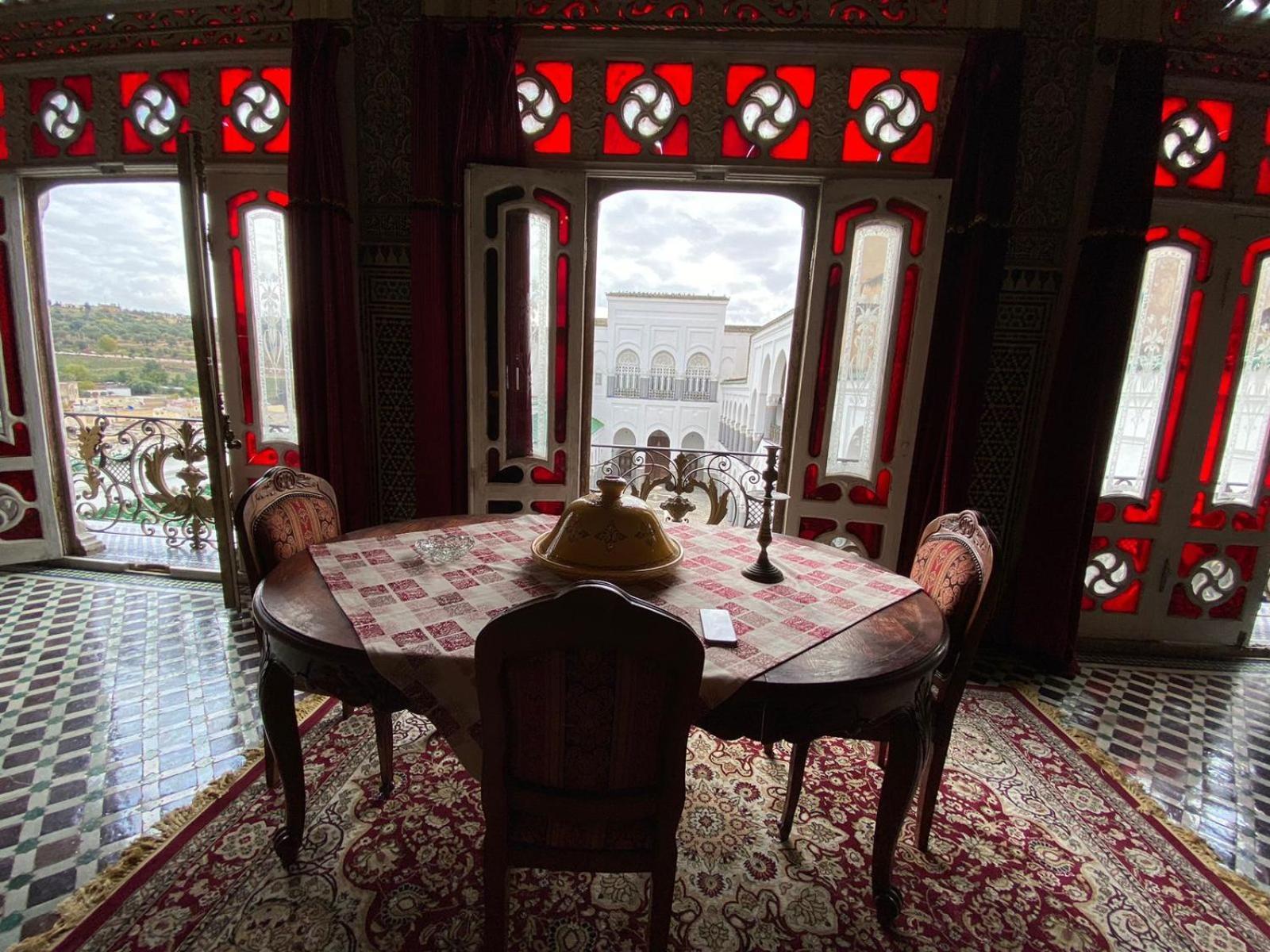 Youssef Fez Buitenkant foto