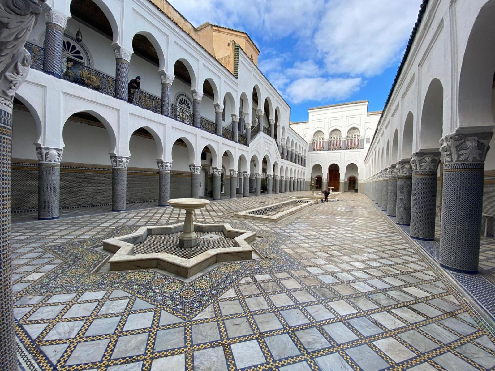Youssef Fez Buitenkant foto