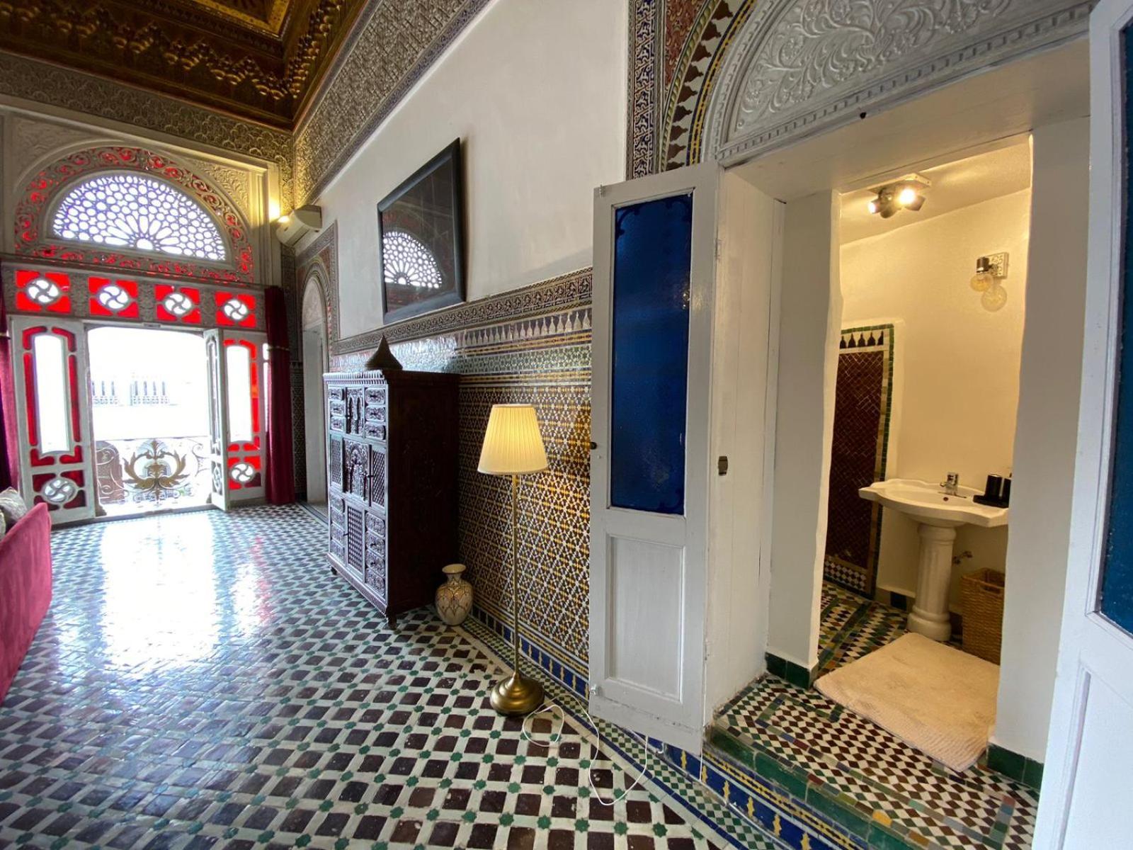 Youssef Fez Buitenkant foto