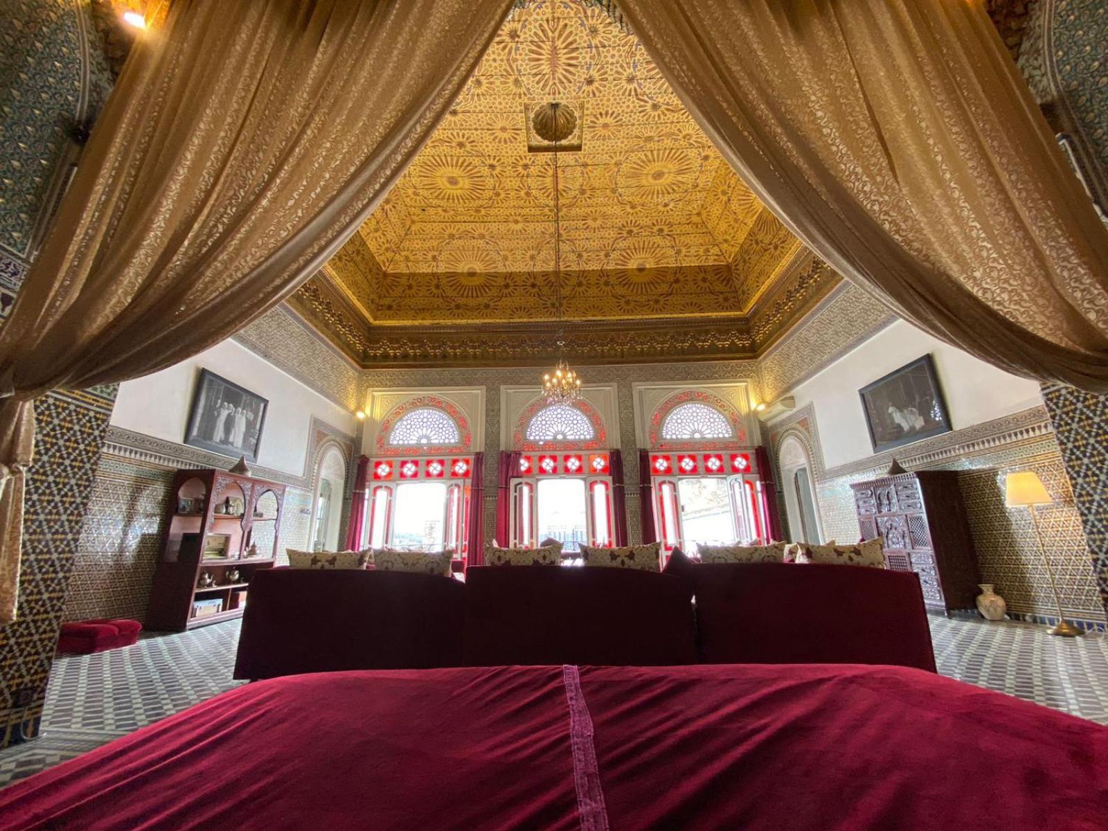 Youssef Fez Buitenkant foto