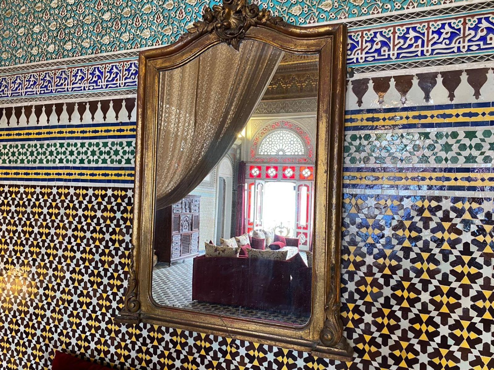 Youssef Fez Buitenkant foto