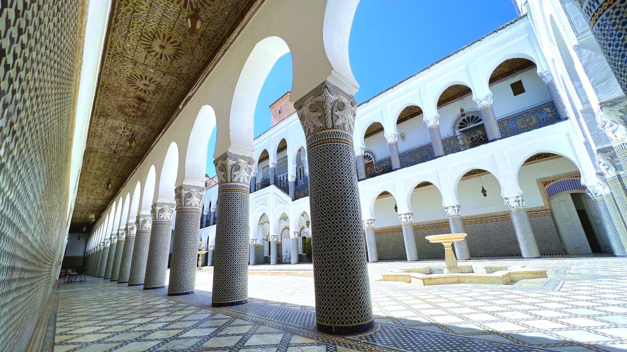Youssef Fez Buitenkant foto