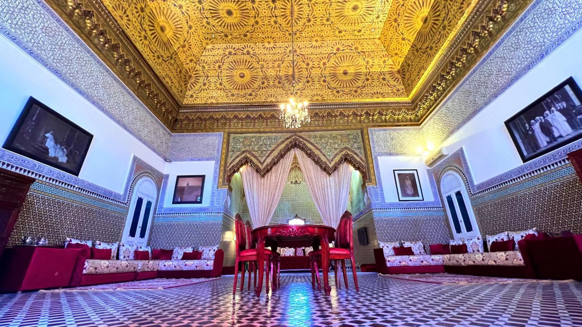 Youssef Fez Buitenkant foto