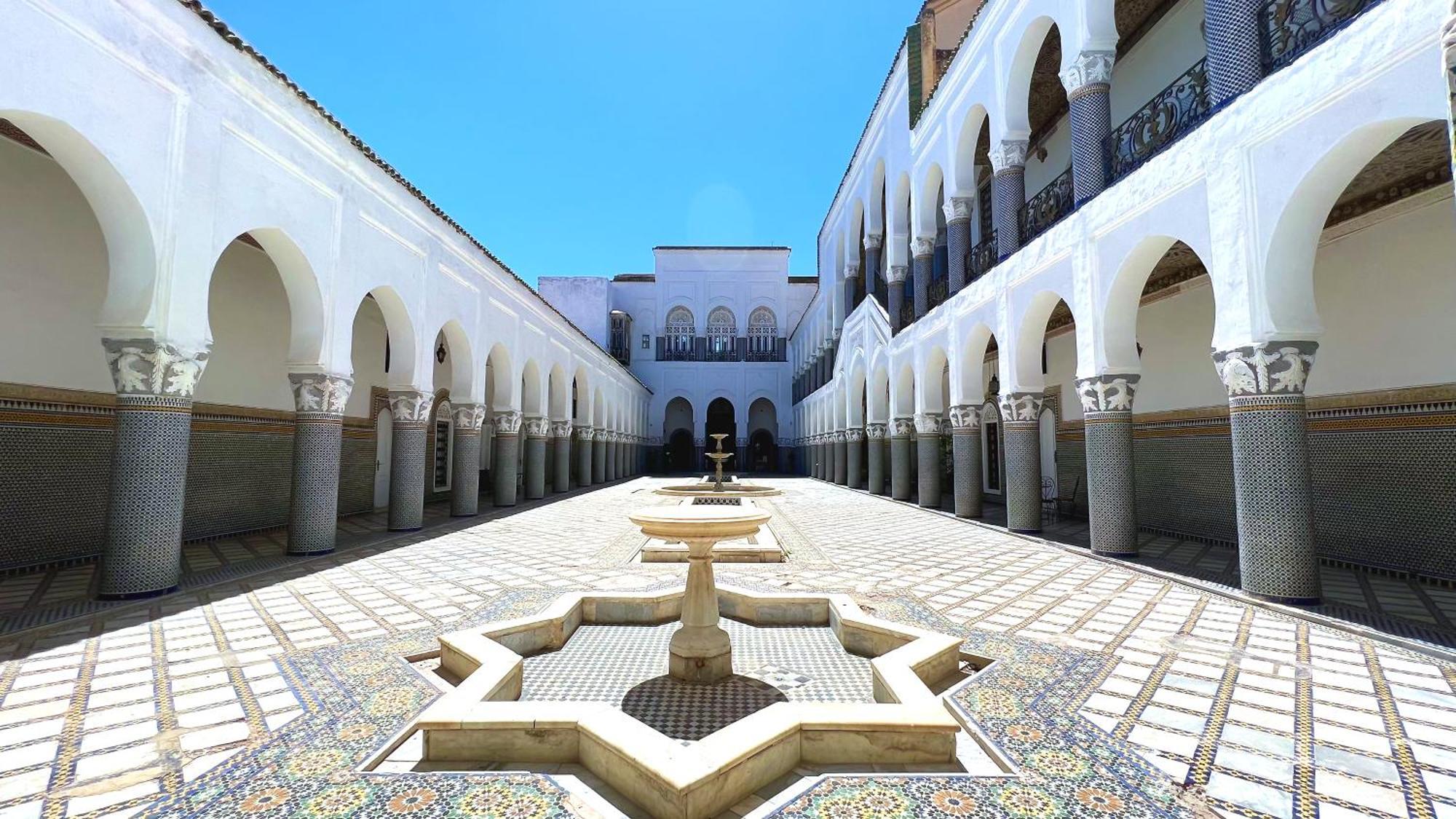 Youssef Fez Buitenkant foto